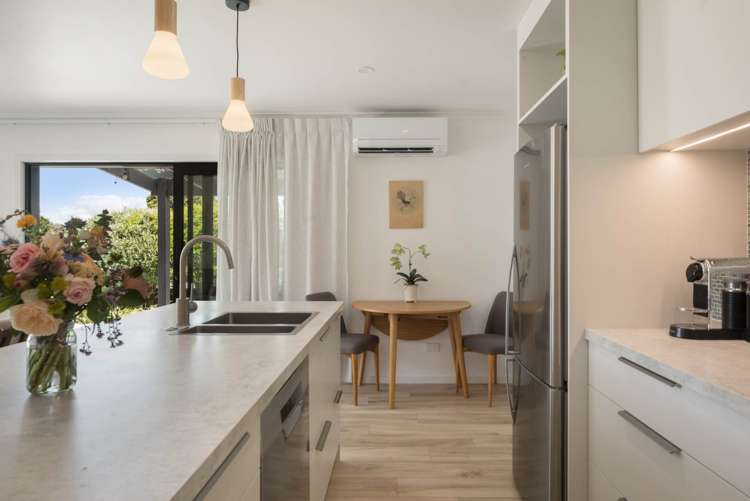 25 Pohutukawa Drive Athenree_10