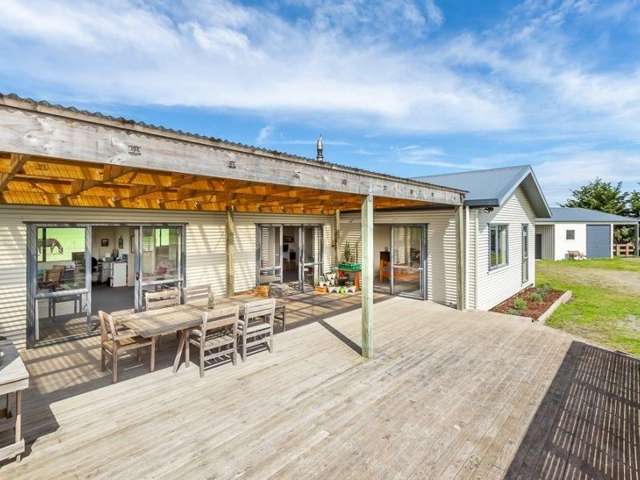 361 Whales Line Marton_2