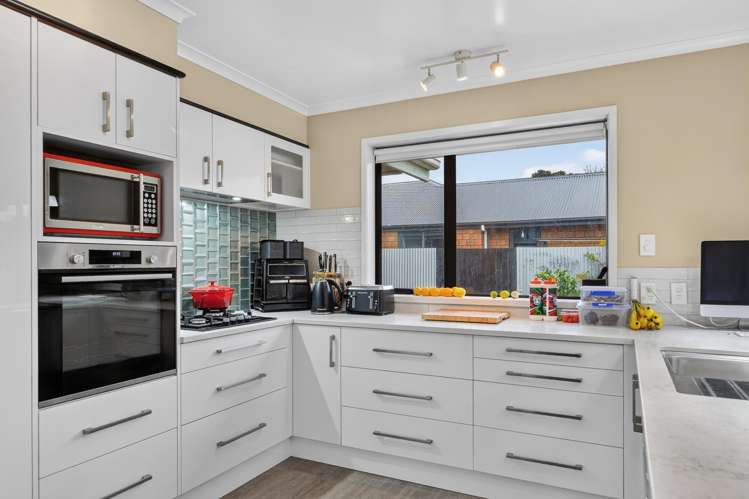 94 Wentworth Drive Rototuna North_2