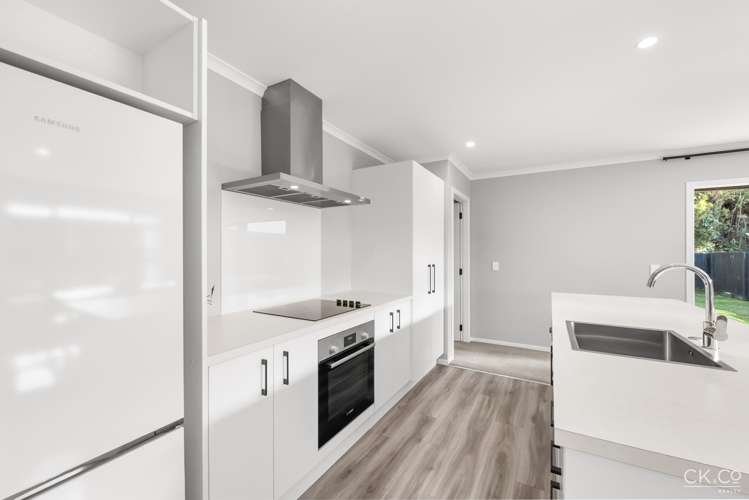 7 Te Awa Rere Grove Stokes Valley_9