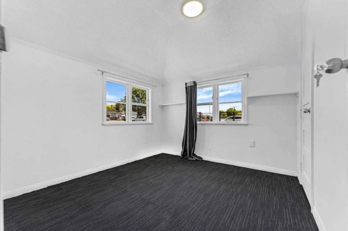 1342 Dominion Road_1