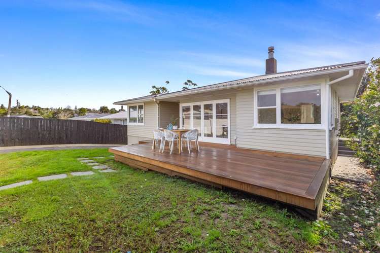 5 Maybelle Place Kelston_5