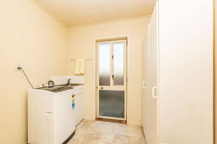 2/21 Preston Street West End_8