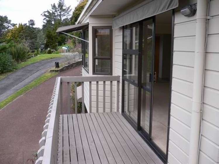 1/4 Pine Hill Crescent Browns Bay North Shore City Houses for