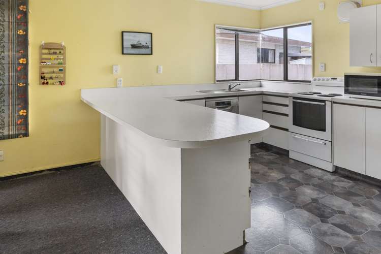 19 Lord Auckland Road Wakefield_9