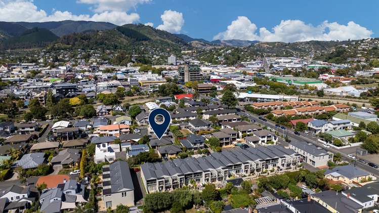 2a Monro Way The Wood_2