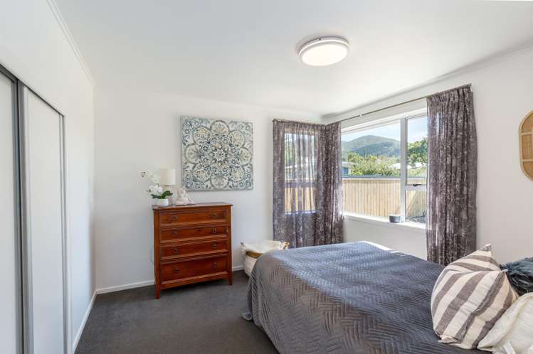 9 Lyttle Way Featherston_11