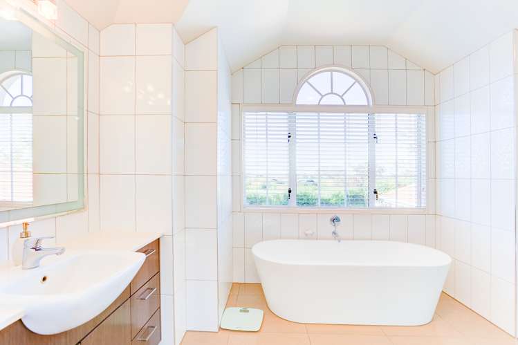 1 Edmonds Drive Otamatea_13