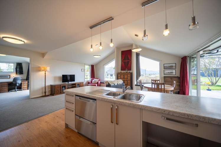 22 Burnby Drive Te Anau_5