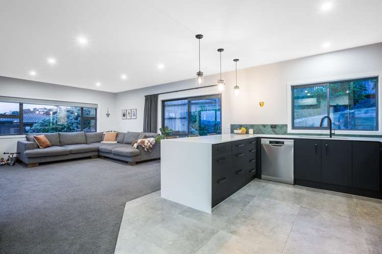 9b Saint Ives Drive Camborne_7