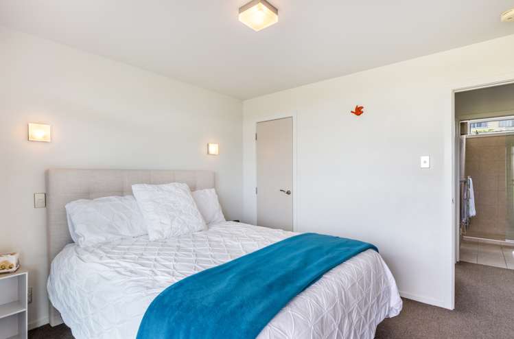 1/300 Lake Terrace Taupo_10