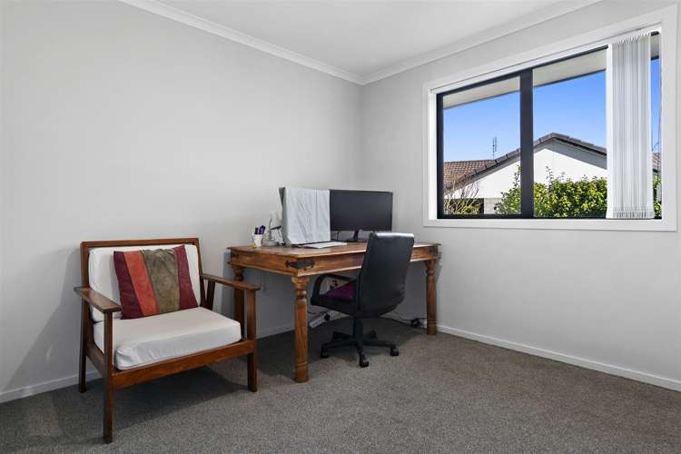 11 Caldera Crescent Pyes Pa_11