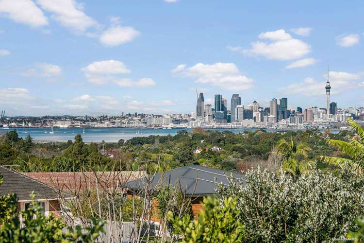 1/12 Raleigh Road Northcote_9