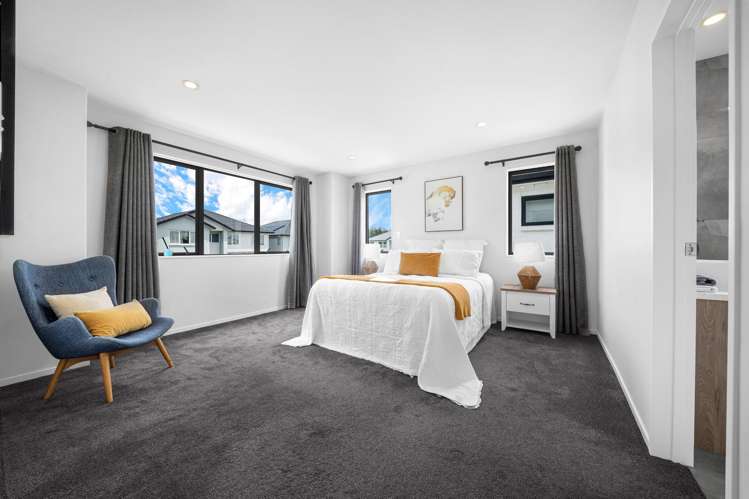 18 Horsefield Drive Flat Bush_18