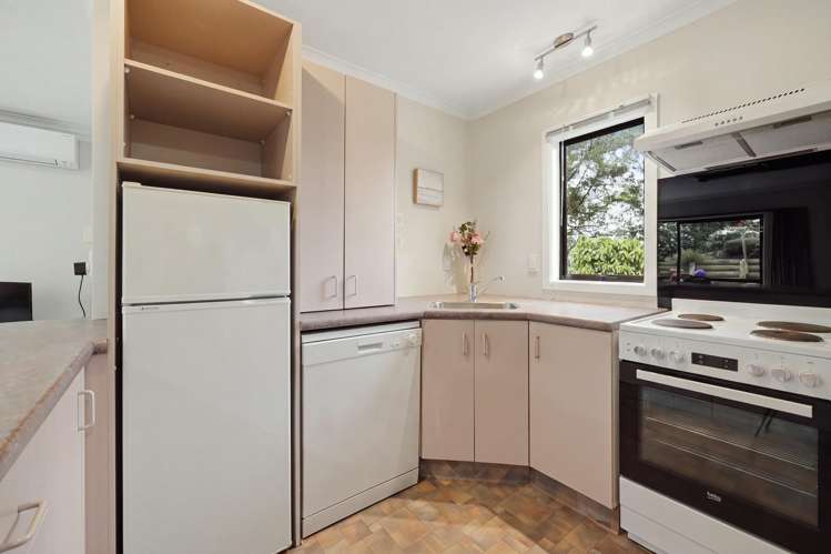 21 Ferntree Drive Wakari_16