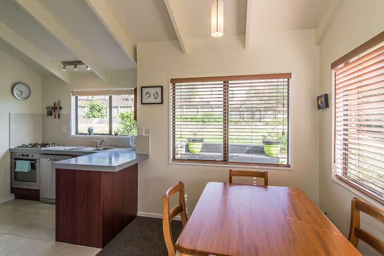 85 Queens Road Waikanae Beach_10