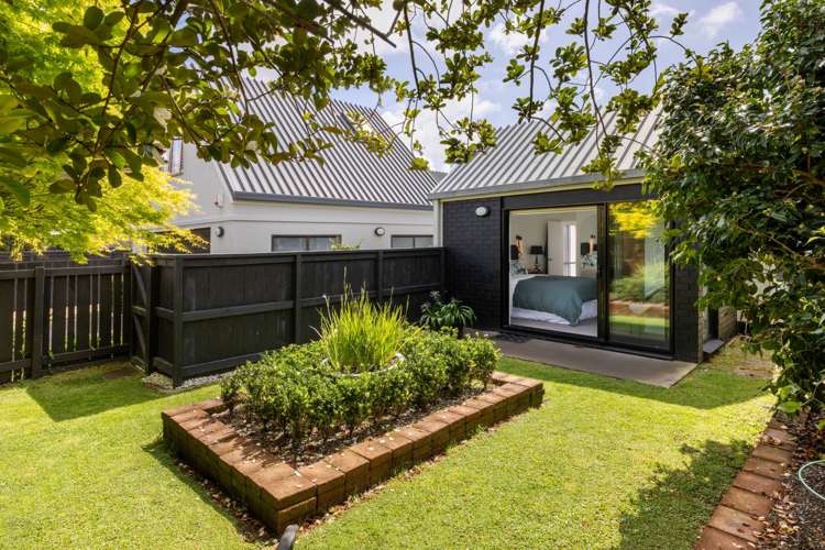 37 Pah Street Matua_12