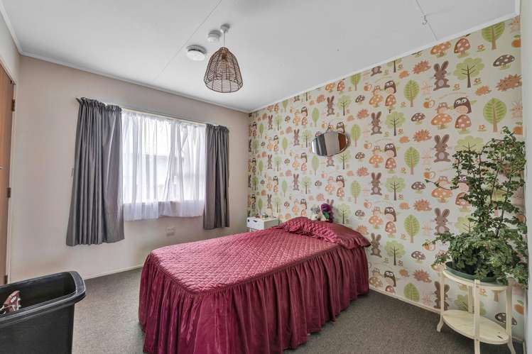 152 Brecon Road Stratford_14