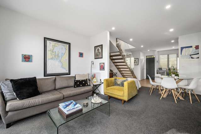 4C Ferry Road Days Bay_3