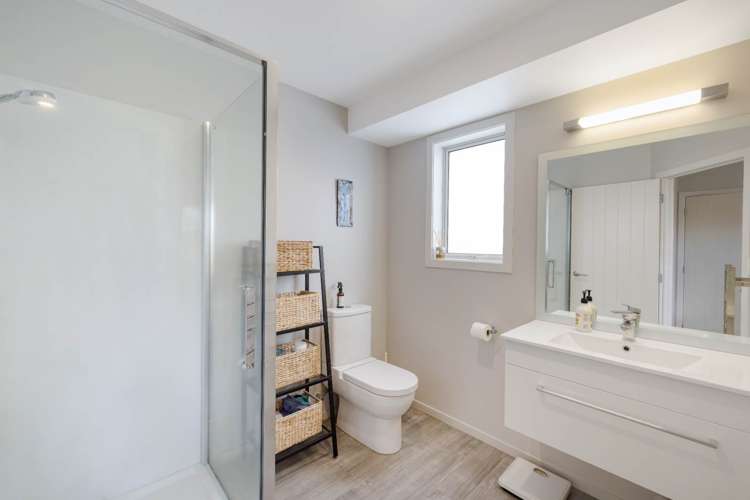 208 Hollister Lane Ohauiti_18