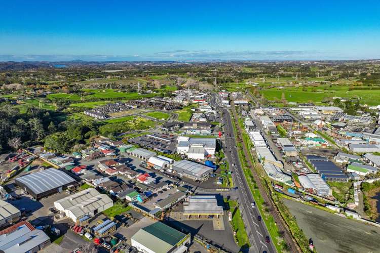 132 Main Road Kumeu_18