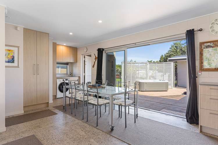 203a The Square Whangamata_10