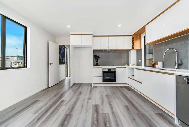 24 Clayden Shuttleworth Street Papakura_2