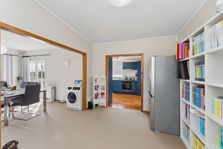 17 Catalina Crescent Forrest Hill_13
