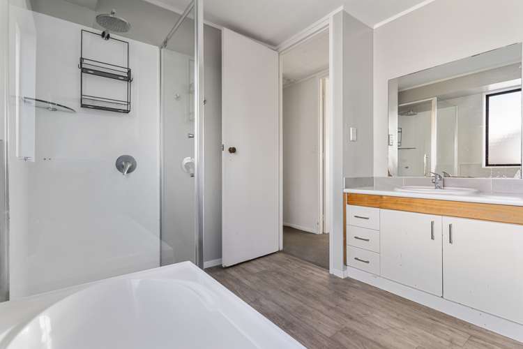 2/195 Great South Road Drury_9