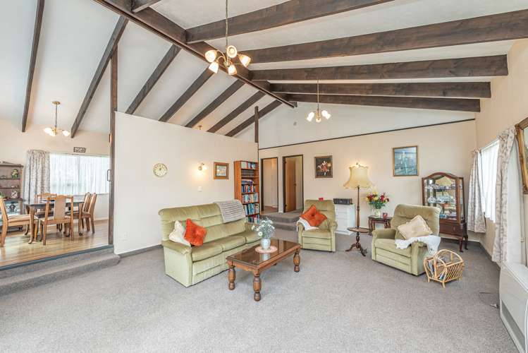 44 Exeter Crescent Springvale_9