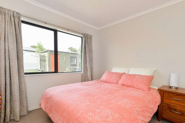 6 Redwood Lane Martinborough_13