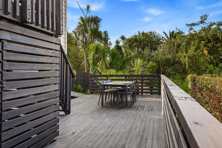 19B Duncan Avenue Te Atatu South_16