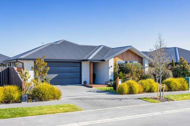 Modern Living in Milns Park