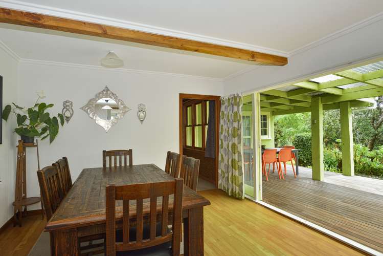 27 Ymca Road Mahia_7