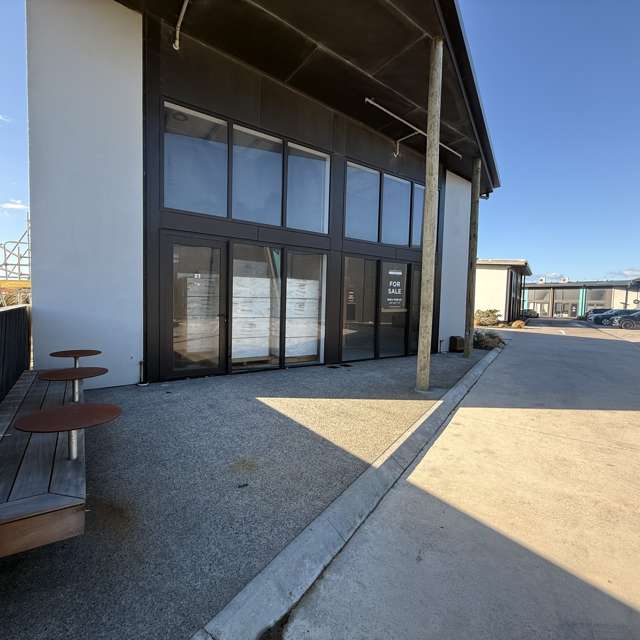23 & 24/70 Kingsford Smith Street Rongotai_3
