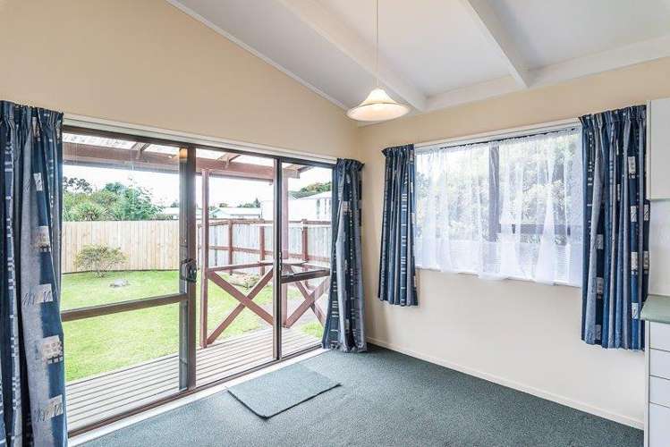 44 Parakai Street Paraparaumu_1