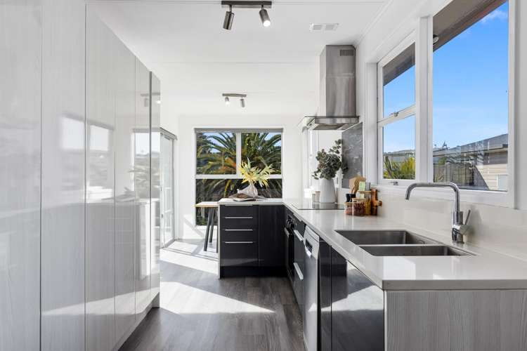 30 Rimu Road Stanmore Bay_7