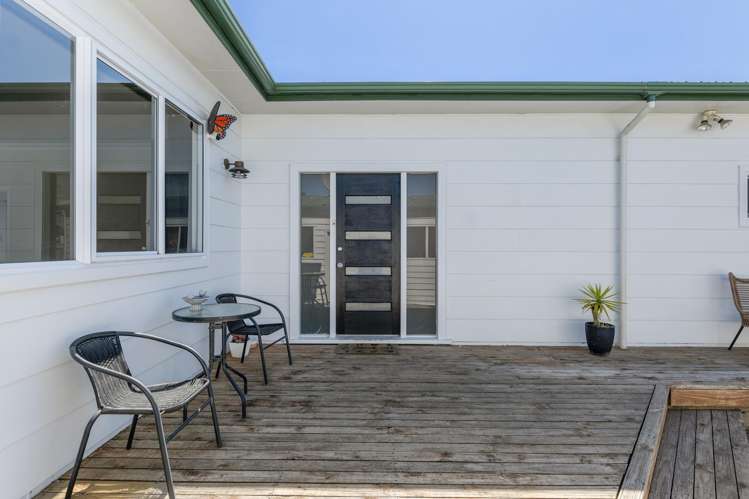 49 Burns Street Hawera_11