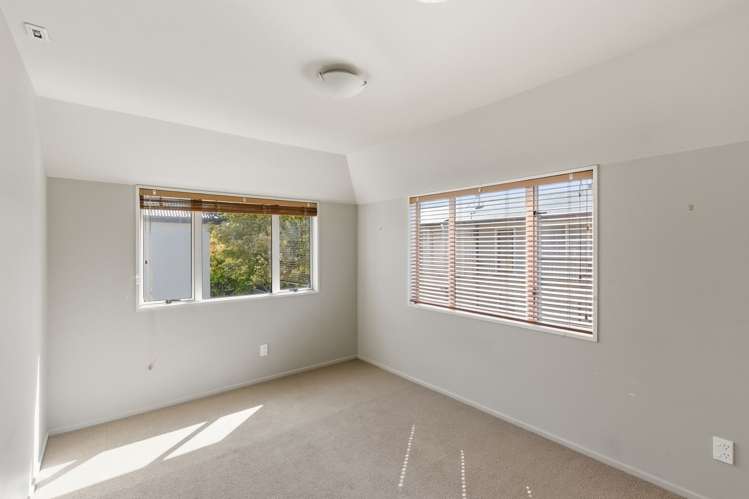 2 Clissold Street Merivale_10