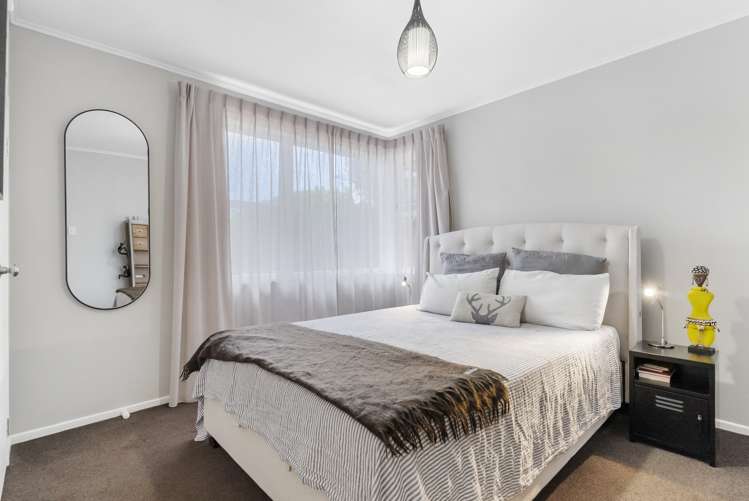 25 Crocombe Crescent Beach Haven_8