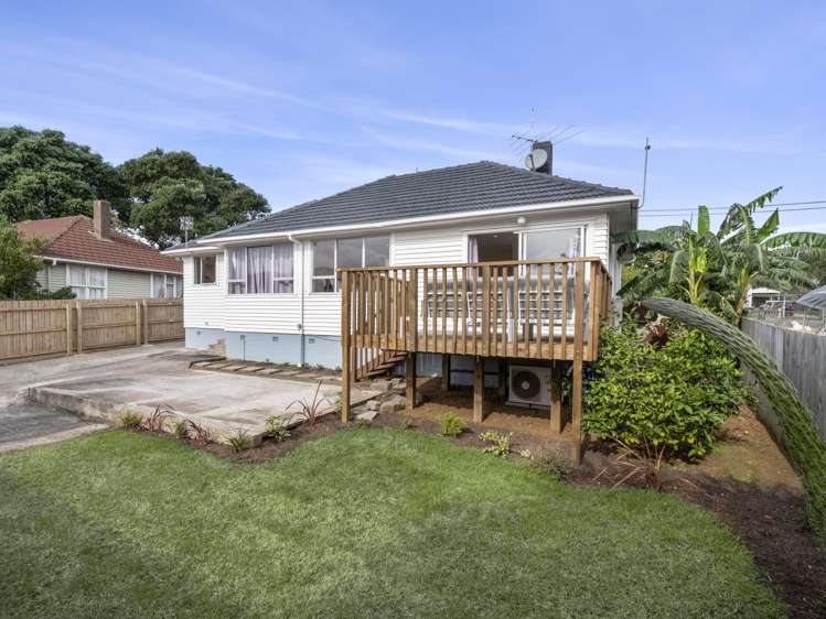 5 Coates Crescent Panmure_12