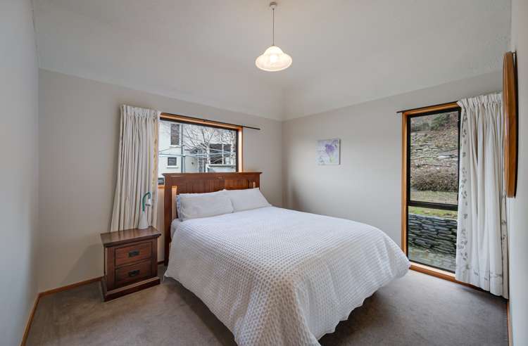 10 Lordens Place Fernhill/Sunshine Bay_13