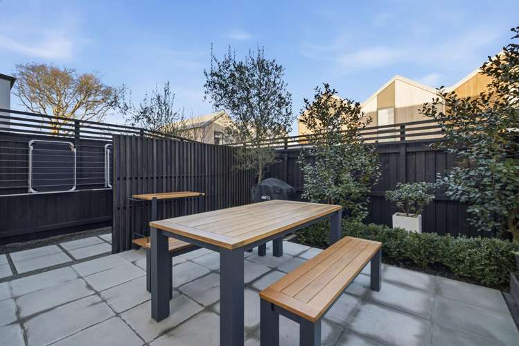3/39 Webb Street Merivale_27