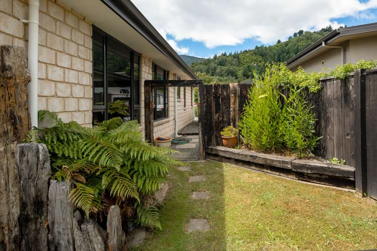 12 Weka Place Picton_22