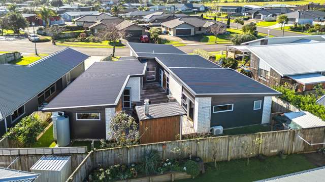 Elegant, Easy Living