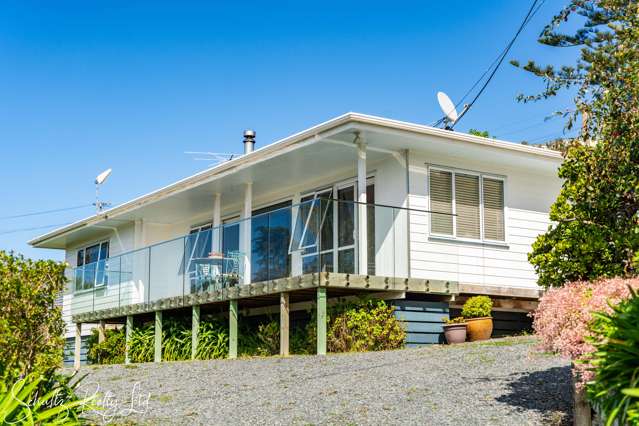 2 Cliff Street Paparoa_2