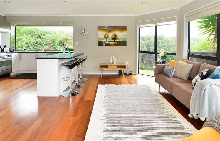 149 Roberta Crescent Orewa_7