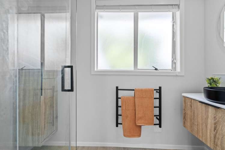 16 Rhonda Avenue Deanwell_19