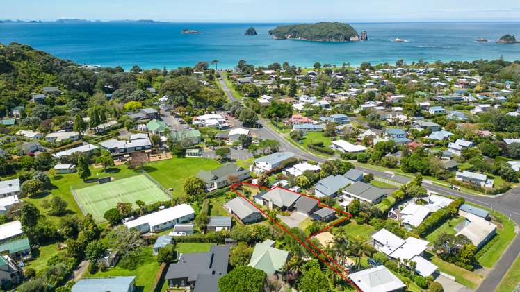 35 Grierson Close Hahei_2