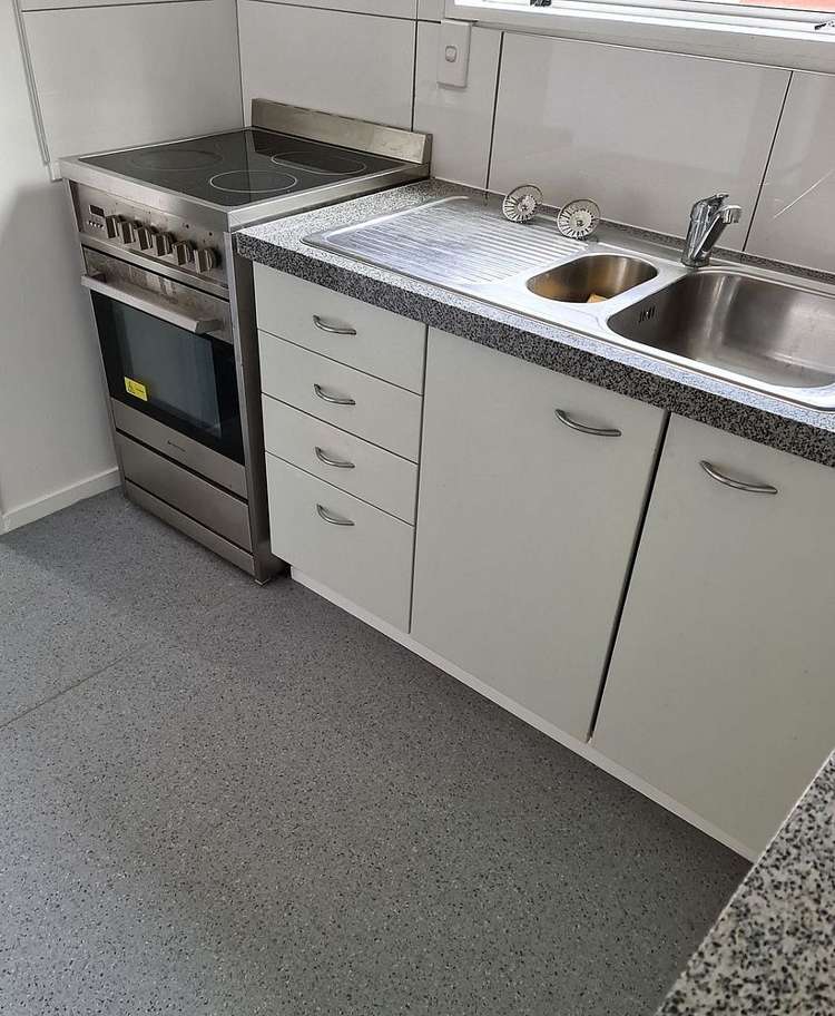 4/2 Thorn Place Papatoetoe_2